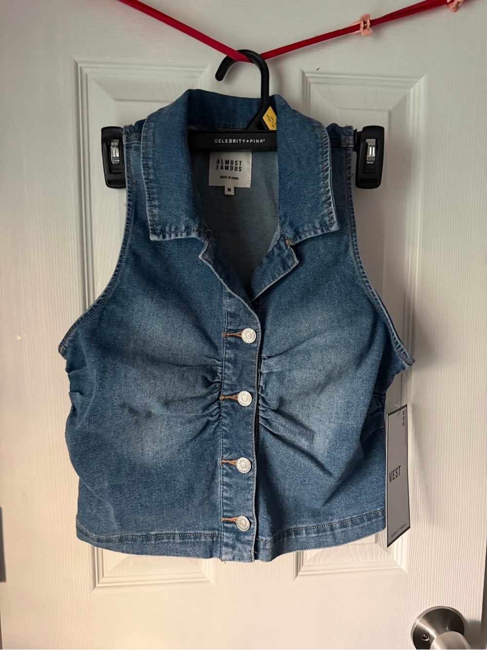 Jeans Subcategory - Picture 2 of 3